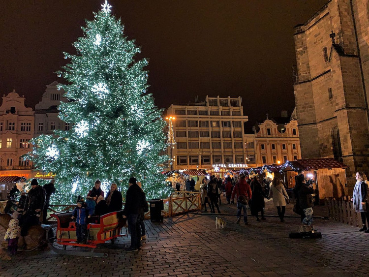 FOTOGALERIE: Vánoční trhy a ponocný