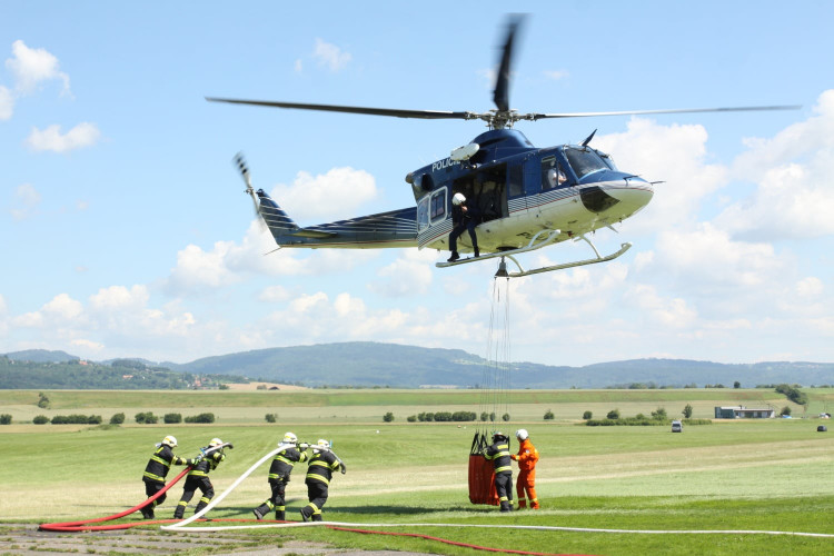 Každoročně prochází profesionální i dobrovolné jednotky výcvikem plnění bambi vaku, a to ve spolupráci s leteckou službou Policie ČR. Tentokrát se školily jednotky z okresu Jičín.