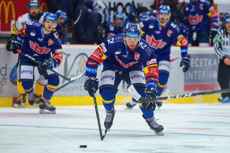 FOTOGALERIE: Druhé vítězství v řadě. Motoru se začíná dařit, v Budvar aréně přehrál Litvínov 4:3