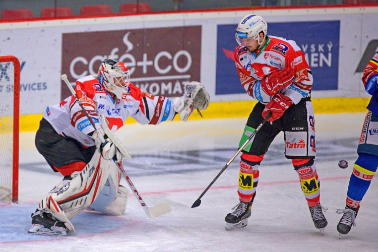 FOTOGALERIE: Konec úspěšné série. Budvar aréna po čtyřech zápasech padla, vyloupily ji Pardubice