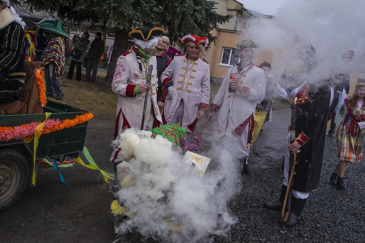 FOTOGALERIE: Masopust v Postřekově