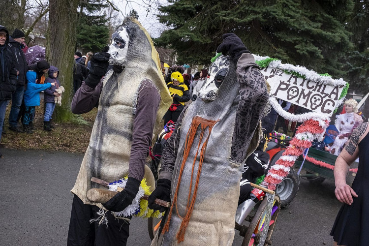 FOTOGALERIE: Masopust v Postřekově
