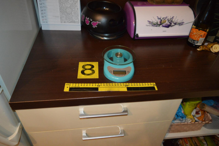 FOTO/ VIDEO: Rok a půl sledovala policie drogové dealery ve Vimperku. Minulý týden je zadrželi