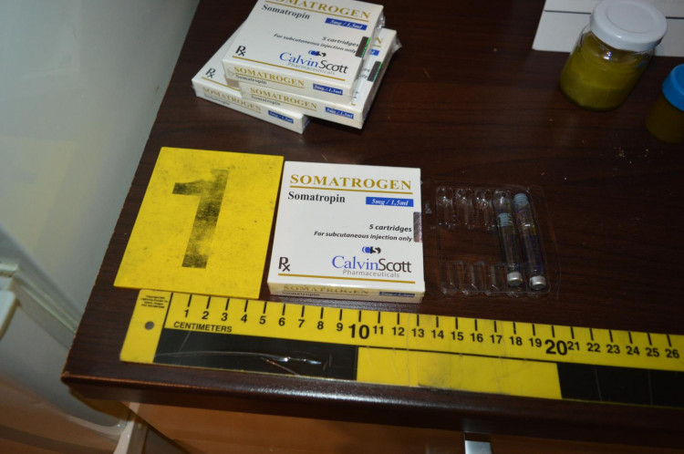 FOTO/ VIDEO: Rok a půl sledovala policie drogové dealery ve Vimperku. Minulý týden je zadrželi