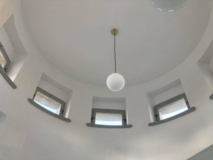 GALERIE: Rekonstrukce kiosků na Pražském mostě v Hradci Králové