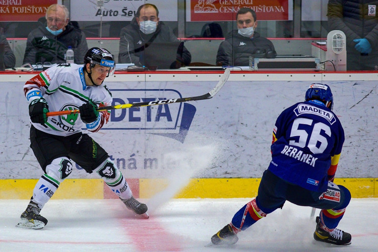 FOTOGALERIE: Šílená první třetina. Motor nezvládl úvod zápasu, od Mladé Boleslavi dostal šest branek