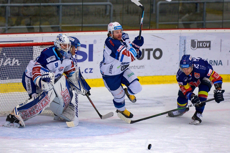 FOTOGALERIE: Znovu a znovu. Motor pokračuje ve výsledkové mizérii, doma nestačil ani na Kometu
