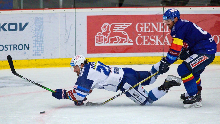 FOTOGALERIE: Znovu a znovu. Motor pokračuje ve výsledkové mizérii, doma nestačil ani na Kometu