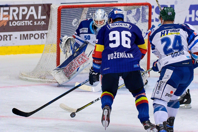 FOTOGALERIE: Znovu a znovu. Motor pokračuje ve výsledkové mizérii, doma nestačil ani na Kometu