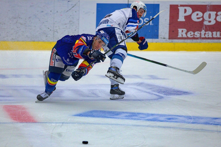 FOTOGALERIE: Znovu a znovu. Motor pokračuje ve výsledkové mizérii, doma nestačil ani na Kometu