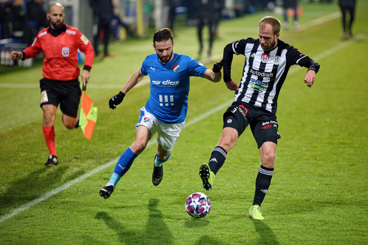 FOTOGALERIE: Dynamo válí a pět zápasů v řadě neprohrálo, Baník sestřelil v závěru Mršič