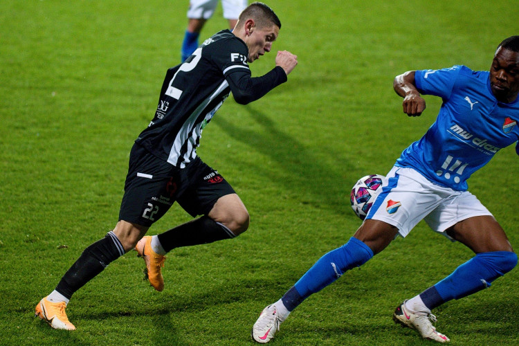 FOTOGALERIE: Dynamo válí a pět zápasů v řadě neprohrálo, Baník sestřelil v závěru Mršič