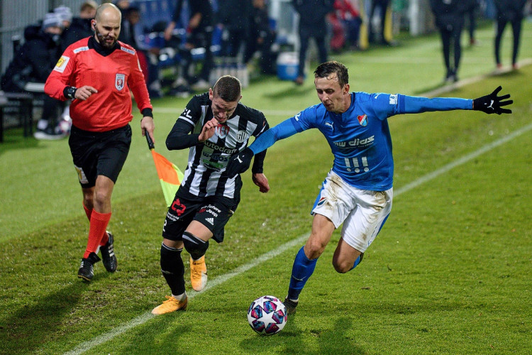 FOTOGALERIE: Dynamo válí a pět zápasů v řadě neprohrálo, Baník sestřelil v závěru Mršič