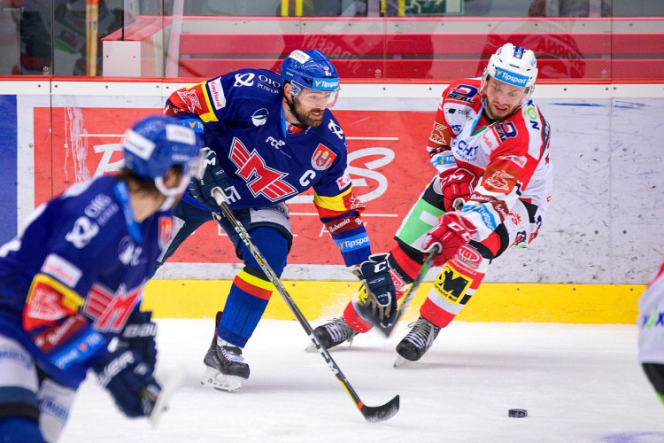 FOTOGALERIE: Madeta Motor ČB - HC Dynamo Pardubice