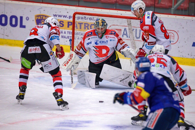 FOTOGALERIE: Madeta Motor ČB - HC Dynamo Pardubice