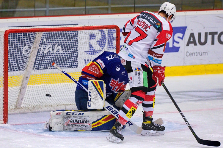 FOTOGALERIE: Madeta Motor ČB - HC Dynamo Pardubice