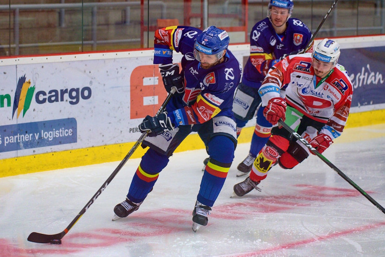 FOTOGALERIE: Jeden jediný gól. Chudé utkání ovládly Pardubice, Motor se doma stále trápí