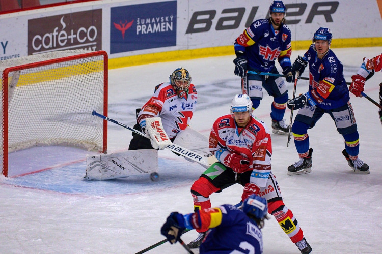 FOTOGALERIE: Jeden jediný gól. Chudé utkání ovládly Pardubice, Motor se doma stále trápí