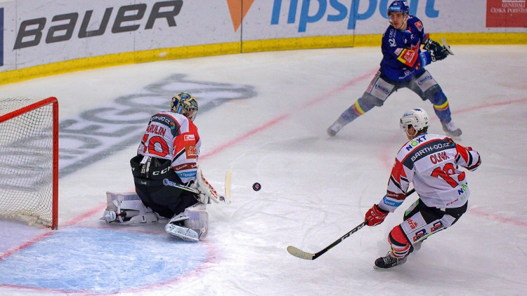 FOTOGALERIE: Jeden jediný gól. Chudé utkání ovládly Pardubice, Motor se doma stále trápí