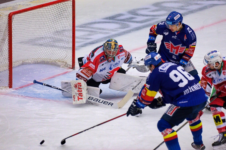 FOTOGALERIE: Jeden jediný gól. Chudé utkání ovládly Pardubice, Motor se doma stále trápí