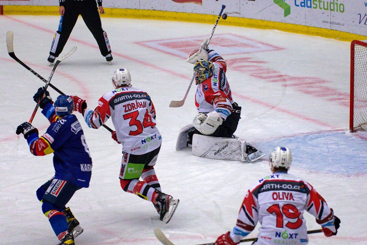 FOTOGALERIE: Jeden jediný gól. Chudé utkání ovládly Pardubice, Motor se doma stále trápí