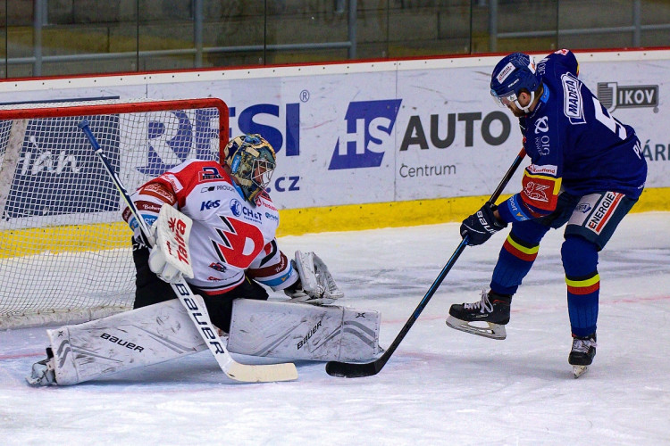 FOTOGALERIE: Jeden jediný gól. Chudé utkání ovládly Pardubice, Motor se doma stále trápí