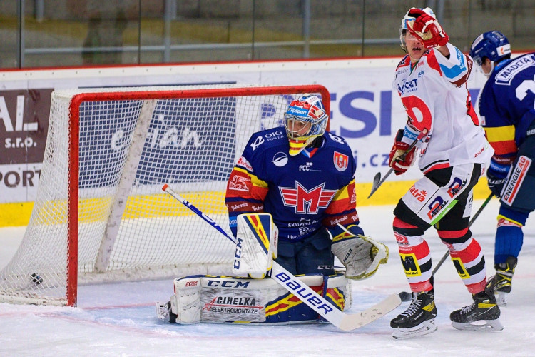 FOTOGALERIE: Jeden jediný gól. Chudé utkání ovládly Pardubice, Motor se doma stále trápí
