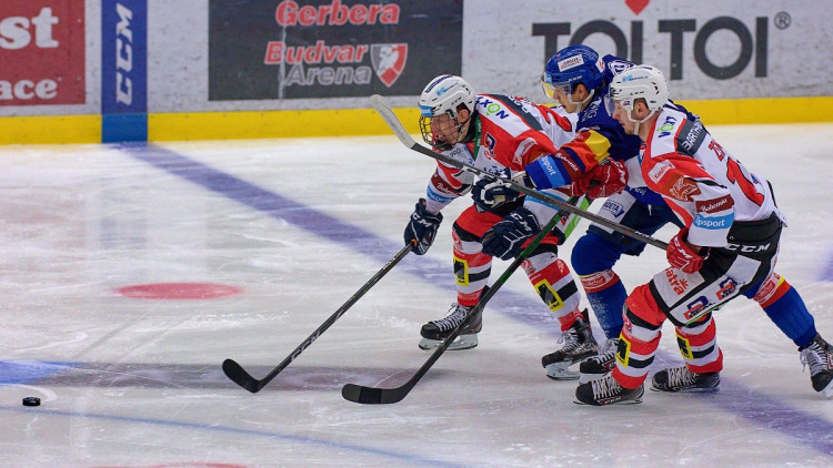 FOTOGALERIE: Jeden jediný gól. Chudé utkání ovládly Pardubice, Motor se doma stále trápí