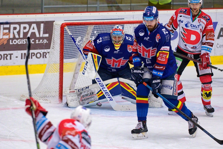 FOTOGALERIE: Jeden jediný gól. Chudé utkání ovládly Pardubice, Motor se doma stále trápí
