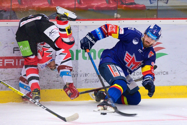 FOTOGALERIE: Jeden jediný gól. Chudé utkání ovládly Pardubice, Motor se doma stále trápí