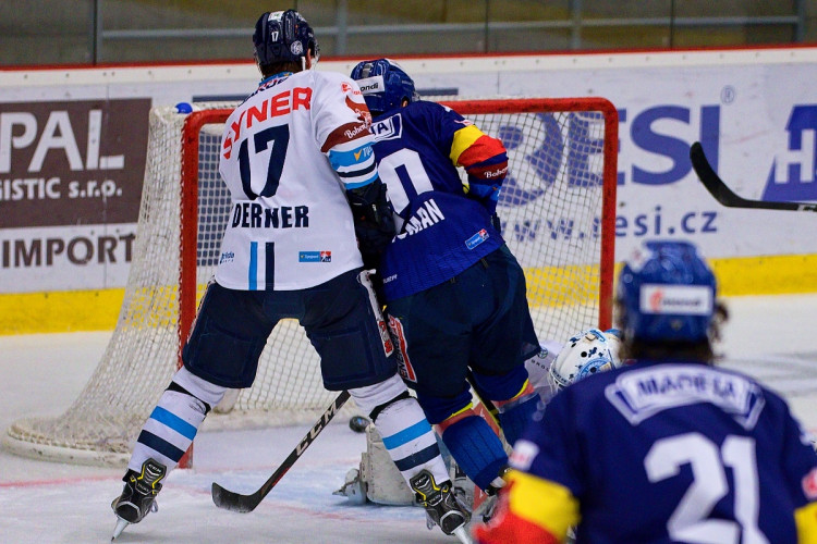 FOTOGALERIE: Výsledková krize pokračuje. Motor doma nestačil ani na Liberec, Bílí Tygři vyhráli 5:2