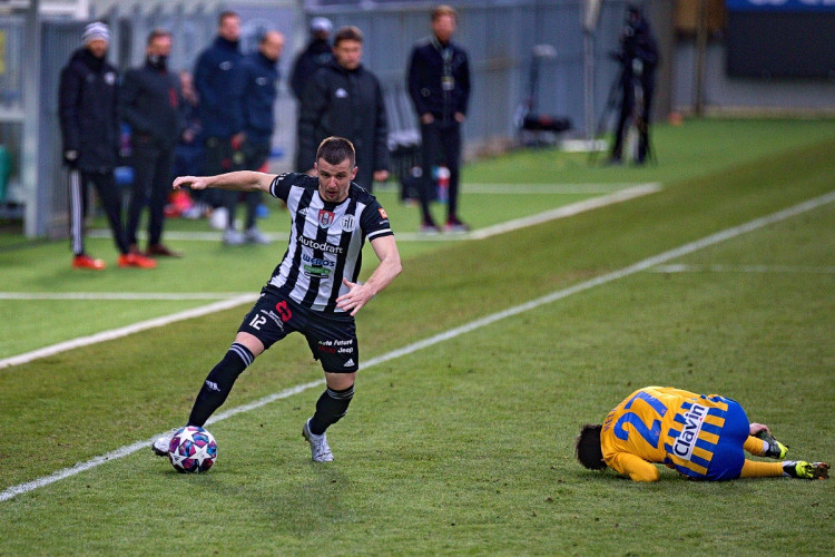 FOTOGALERIE: Konec úspěšné série. Dynamo doma nečekaně padlo s poslední Opavou, inkasovalo v závěru