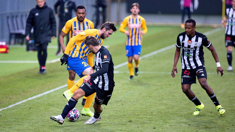 FOTOGALERIE: Konec úspěšné série. Dynamo doma nečekaně padlo s poslední Opavou, inkasovalo v závěru