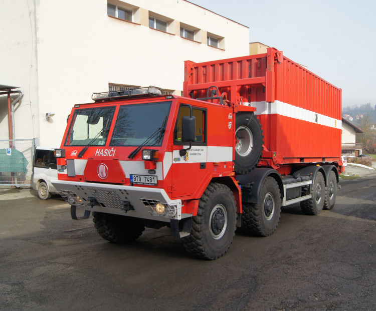 Jihlavská oblastní charita má naskladněno přes 15 tisíc roušek