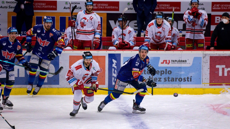 FOTOGALERIE: Čtvrtá porážka s Olomoucí. Motor prodloužil mizernou sérii na domácím ledě, padl 1:2
