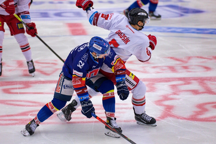 FOTOGALERIE: Čtvrtá porážka s Olomoucí. Motor prodloužil mizernou sérii na domácím ledě, padl 1:2