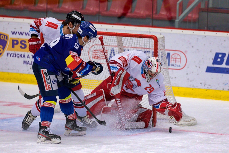 FOTOGALERIE: Čtvrtá porážka s Olomoucí. Motor prodloužil mizernou sérii na domácím ledě, padl 1:2