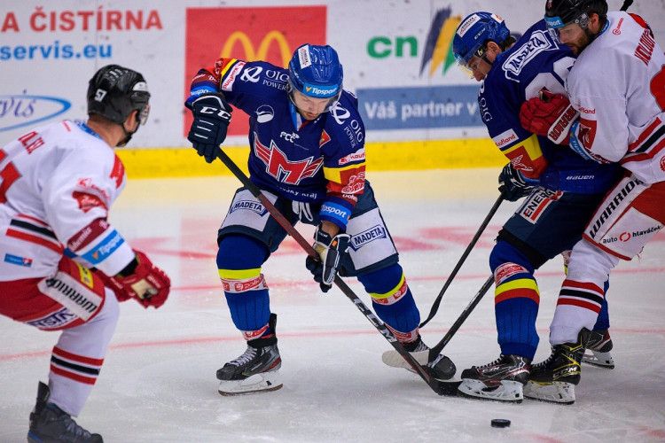 FOTOGALERIE: Čtvrtá porážka s Olomoucí. Motor prodloužil mizernou sérii na domácím ledě, padl 1:2