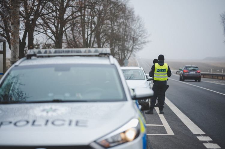 Policie od rána kontrolovala pohyb mezi okresy