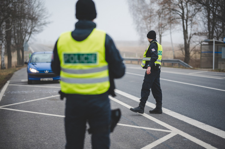 Policie od rána kontrolovala pohyb mezi okresy