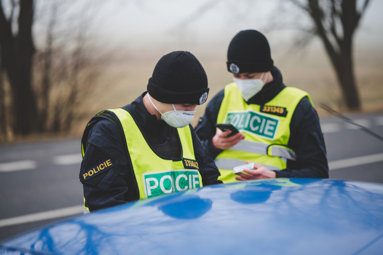 Policie od rána kontrolovala pohyb mezi okresy