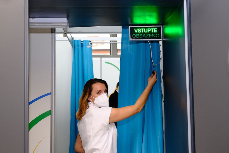 FOTOGALERIE: Velkokapacitní očkovací místo