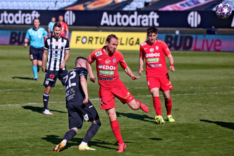 FOTOGALERIE: Další zkrat. Dynamo se utápí ve výsledkové krizi, doma nestačilo ani na Brno