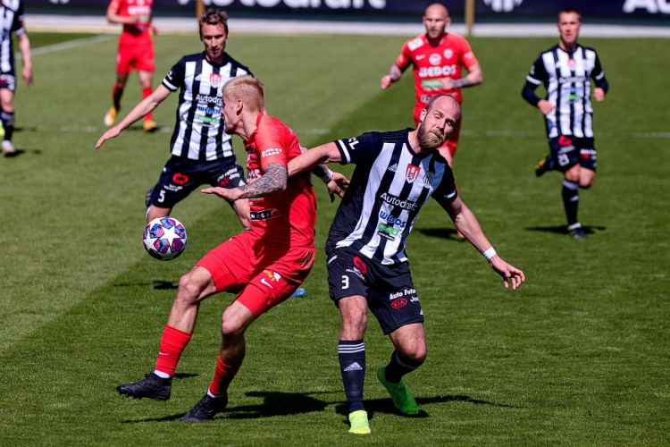FOTOGALERIE: Další zkrat. Dynamo se utápí ve výsledkové krizi, doma nestačilo ani na Brno