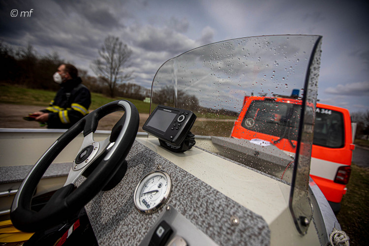 Záchrana kitesurfařů na Rozkoši