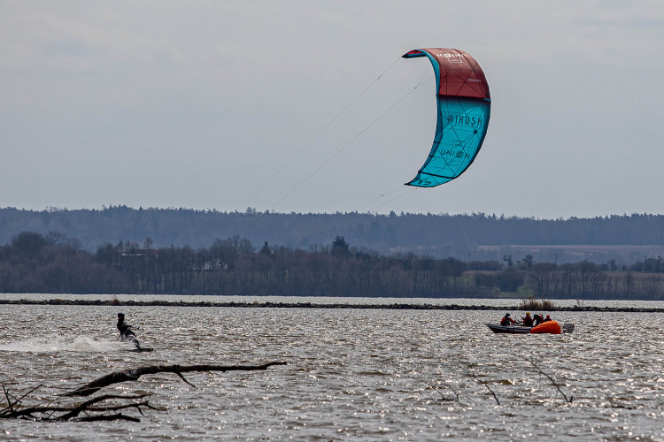  Záchrana kitesurfařů na Rozkoši