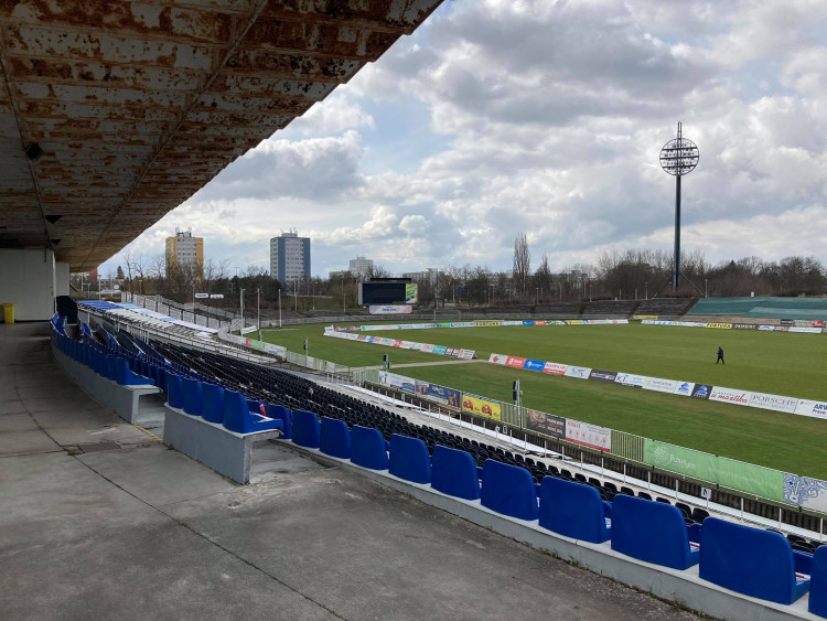 Starý fotbalový stadion v Hradci Králové