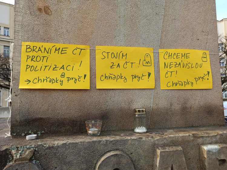 GALERIE: Pochod za nezávislost České televize v Hradci Králové