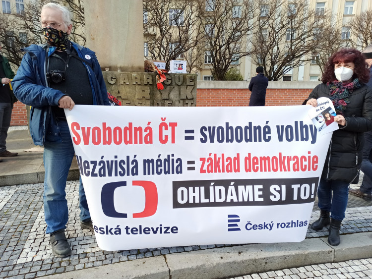 GALERIE: Pochod za nezávislost České televize v Hradci Králové