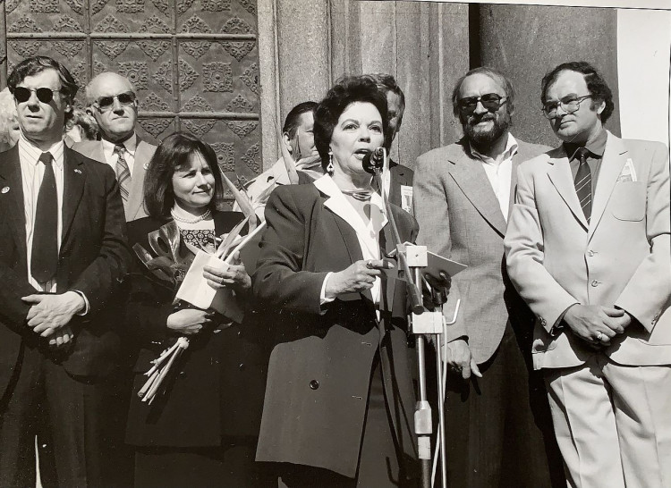 FOTOGALERIE: Americká velvyslankyně Shirley Temple Black při návštěvě Klatov v květnu 1990